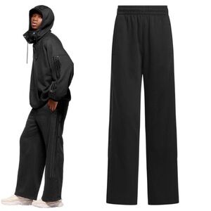 Ivy Park x Adidas Noir Snap Sweatpants